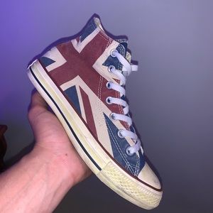 Chuck Taylor Converse (UK Flag)